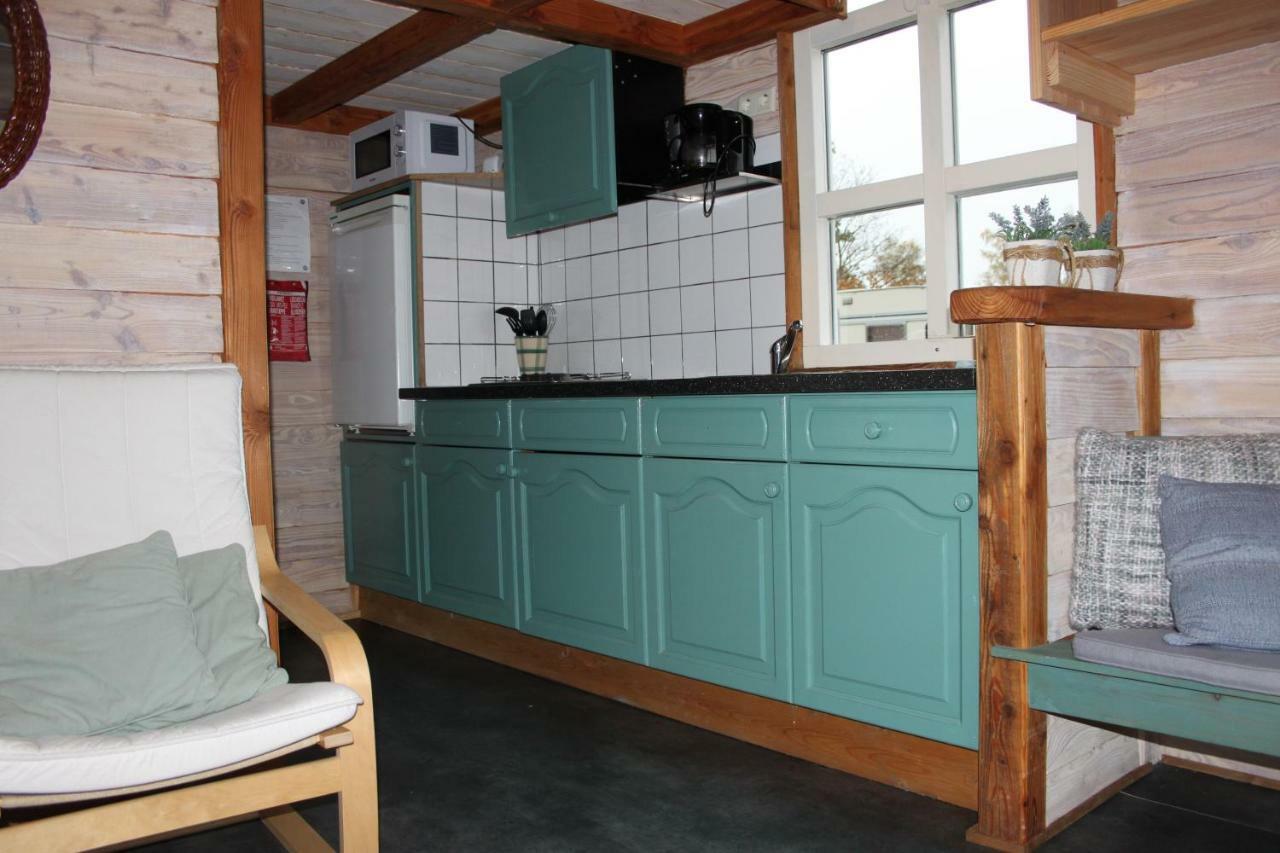 Chalet - Camping 'T Dekske Wintelre Exteriér fotografie